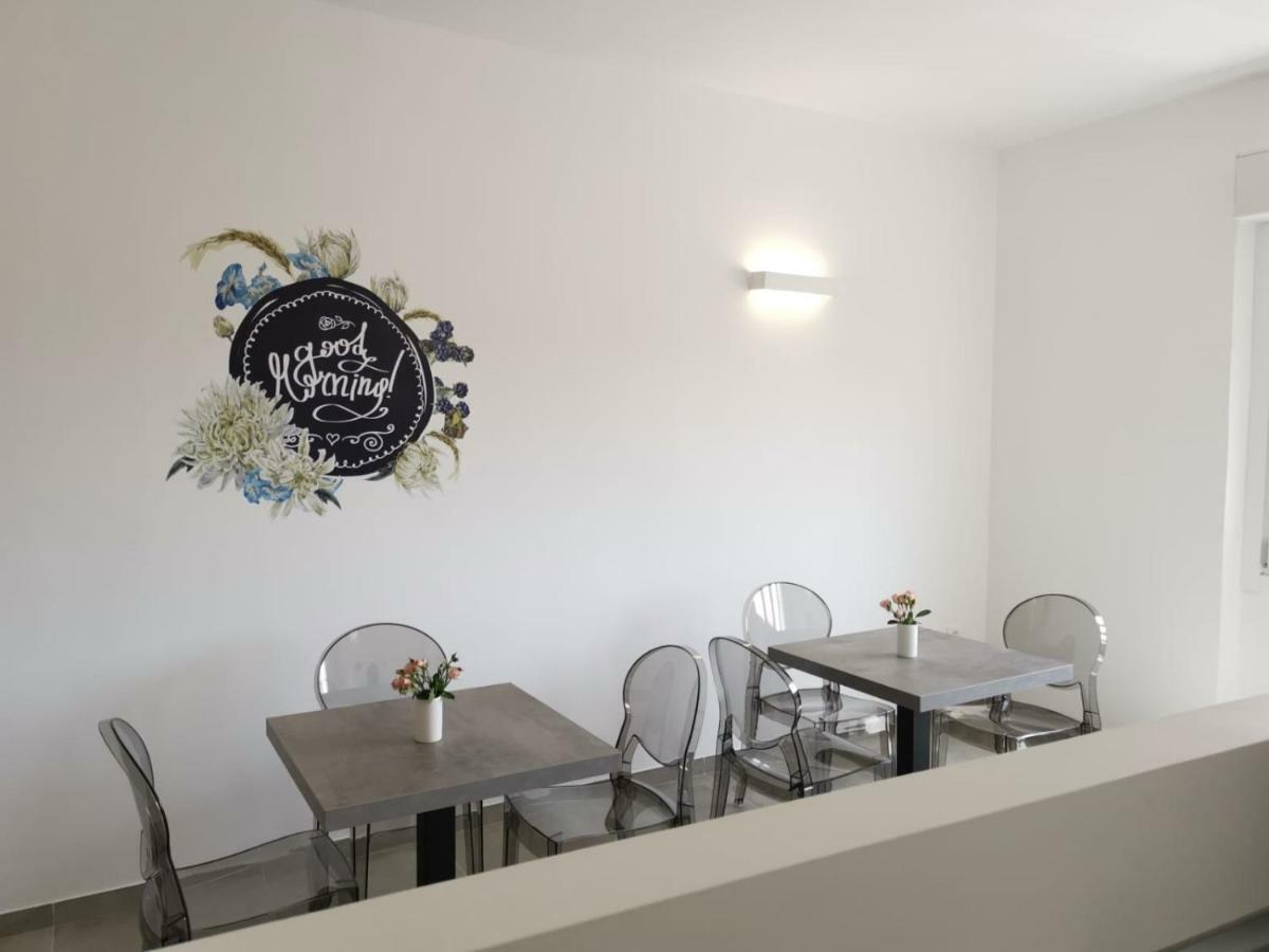 Suitesgaribaldi Cagliari Buitenkant foto